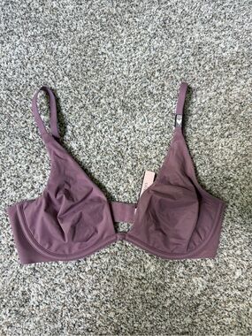 NWT VS Seamless Underwire Bra in Mauve